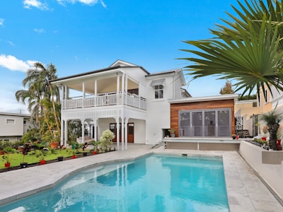 Modern vacation home with pool